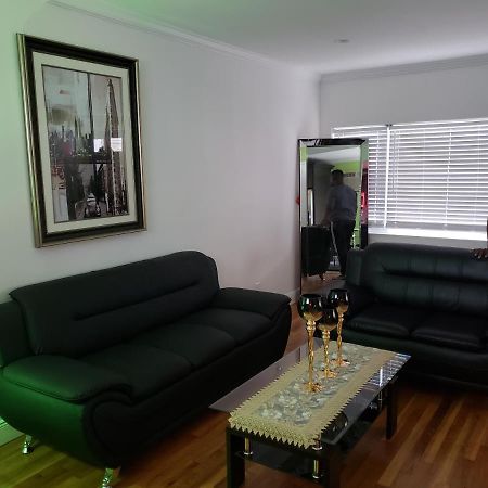 Comfortable Holiday Homestay Нью-Йорк Экстерьер фото